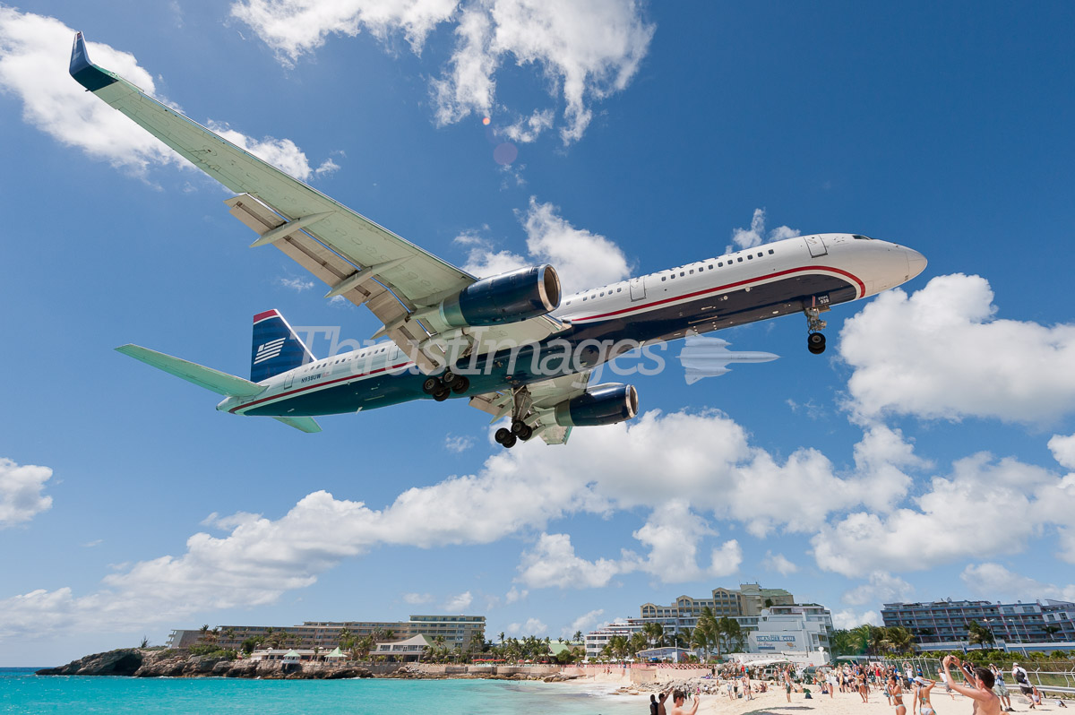 Boeing 757-2B7 N938UW (cn 27246/643)
